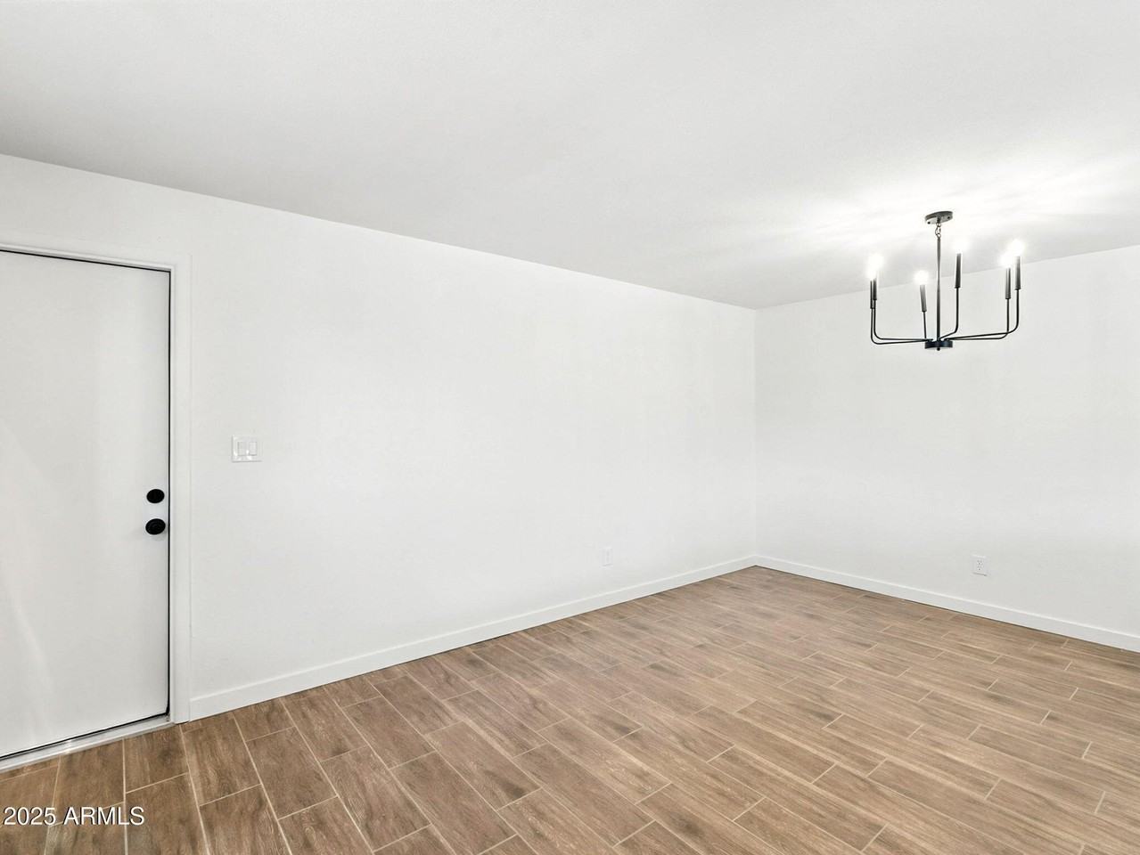 2732 W Tuckey Ln - Photo 6 of 38