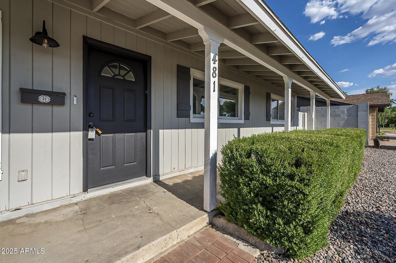 481 North Sunset Drive - Photo 4 of 41