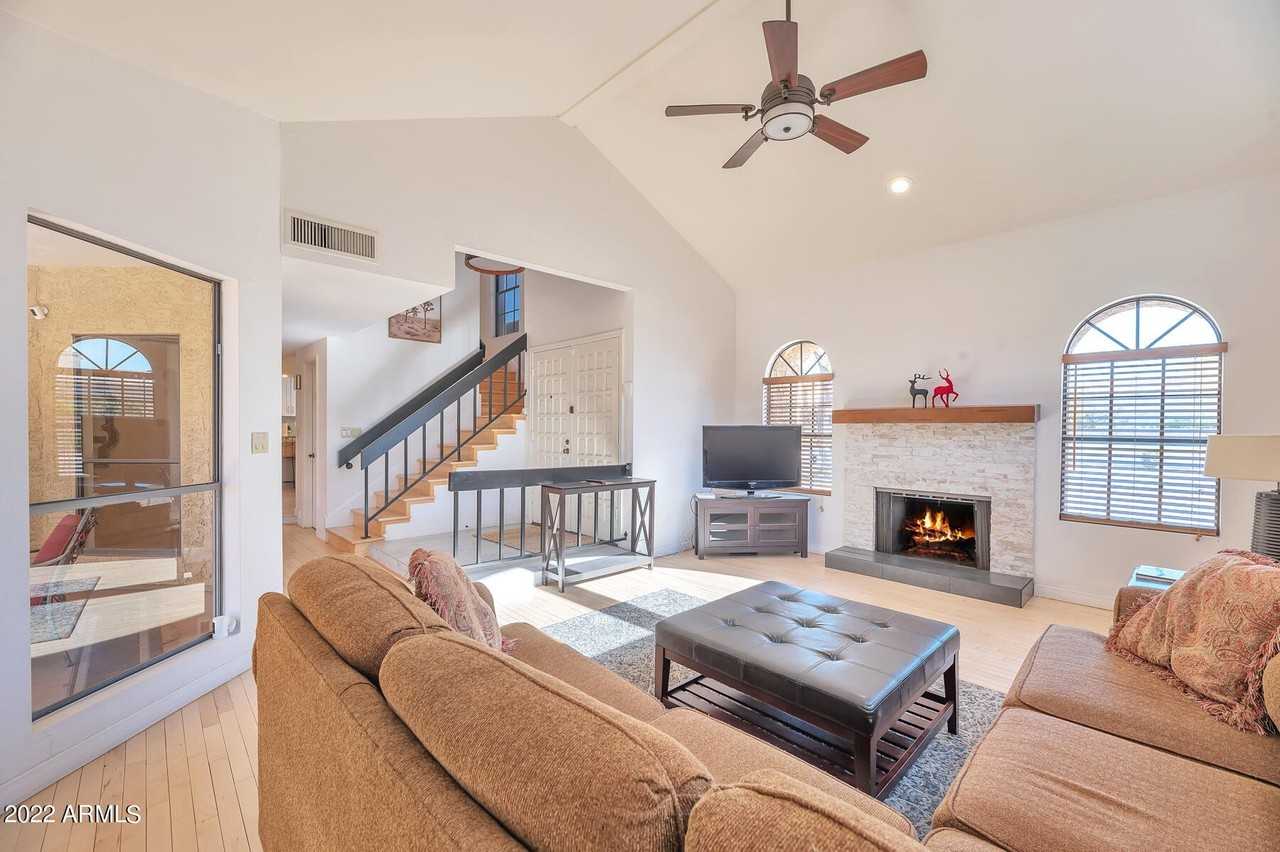 10566 N 87th Pl - Photo 4 of 25