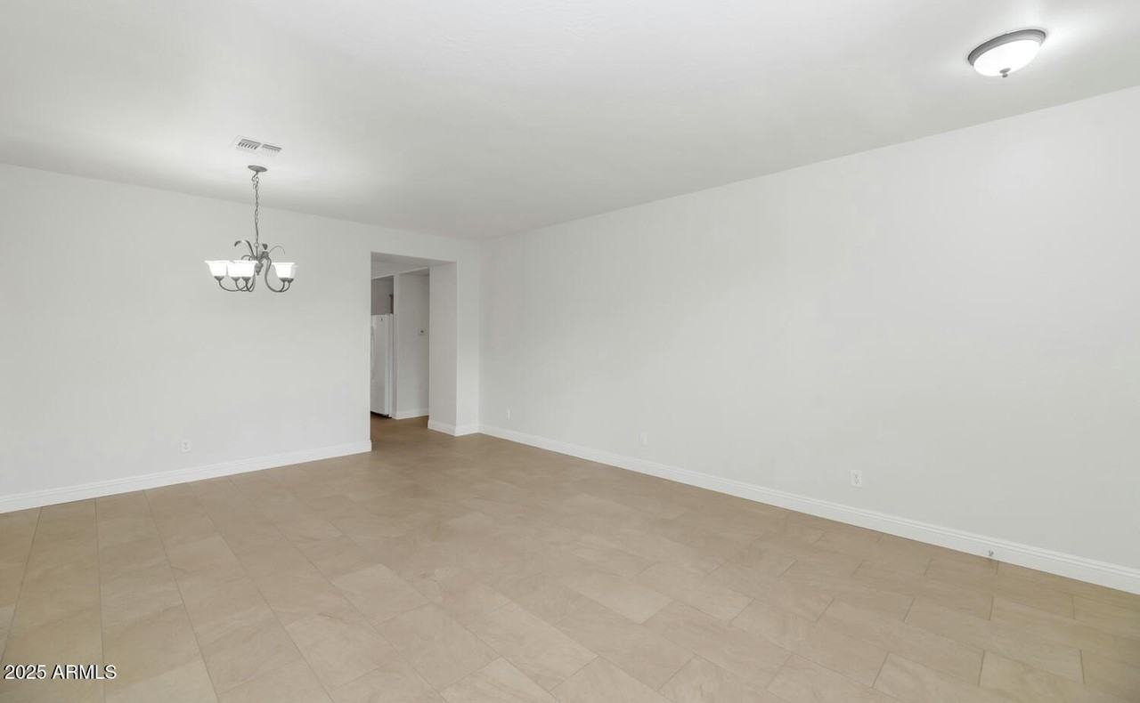 39148 N Acadia Way - Photo 7 of 34