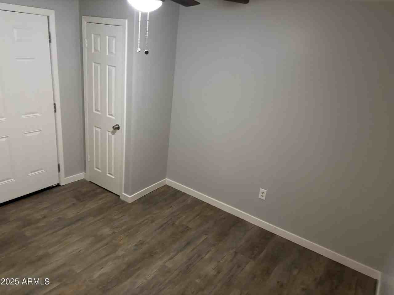 528 E Navajo Ave Apt 3 #3 - Photo 6 of 14