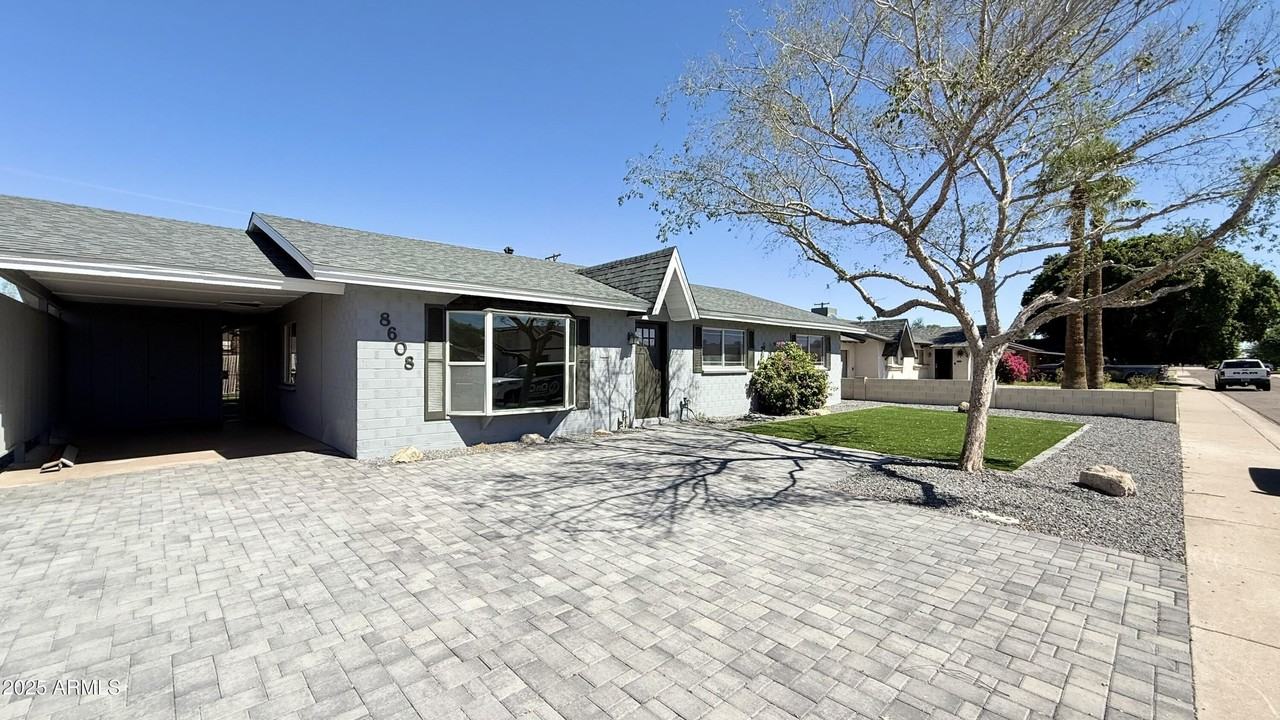 8608 E Vernon Ave - Photo 2 of 20