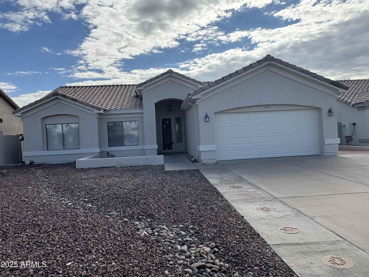 6121 E Hermosa Vista Dr - Photo 2 of 35