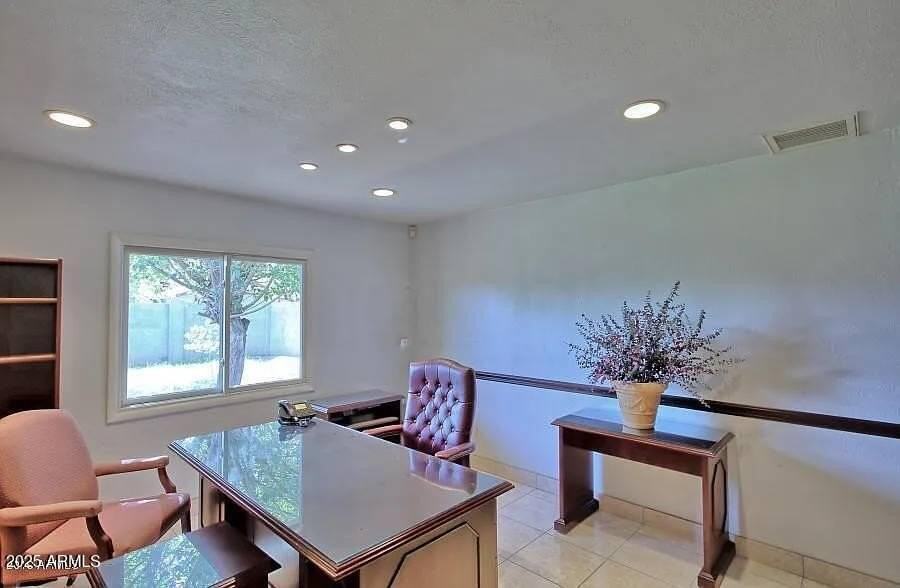 3333 E Thunderbird Rd - Photo 4 of 12