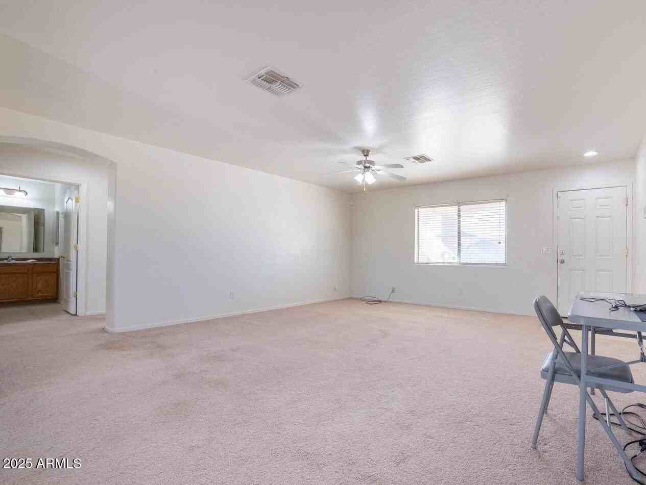 37718 W Wedgewood Ave - Photo 6 of 20