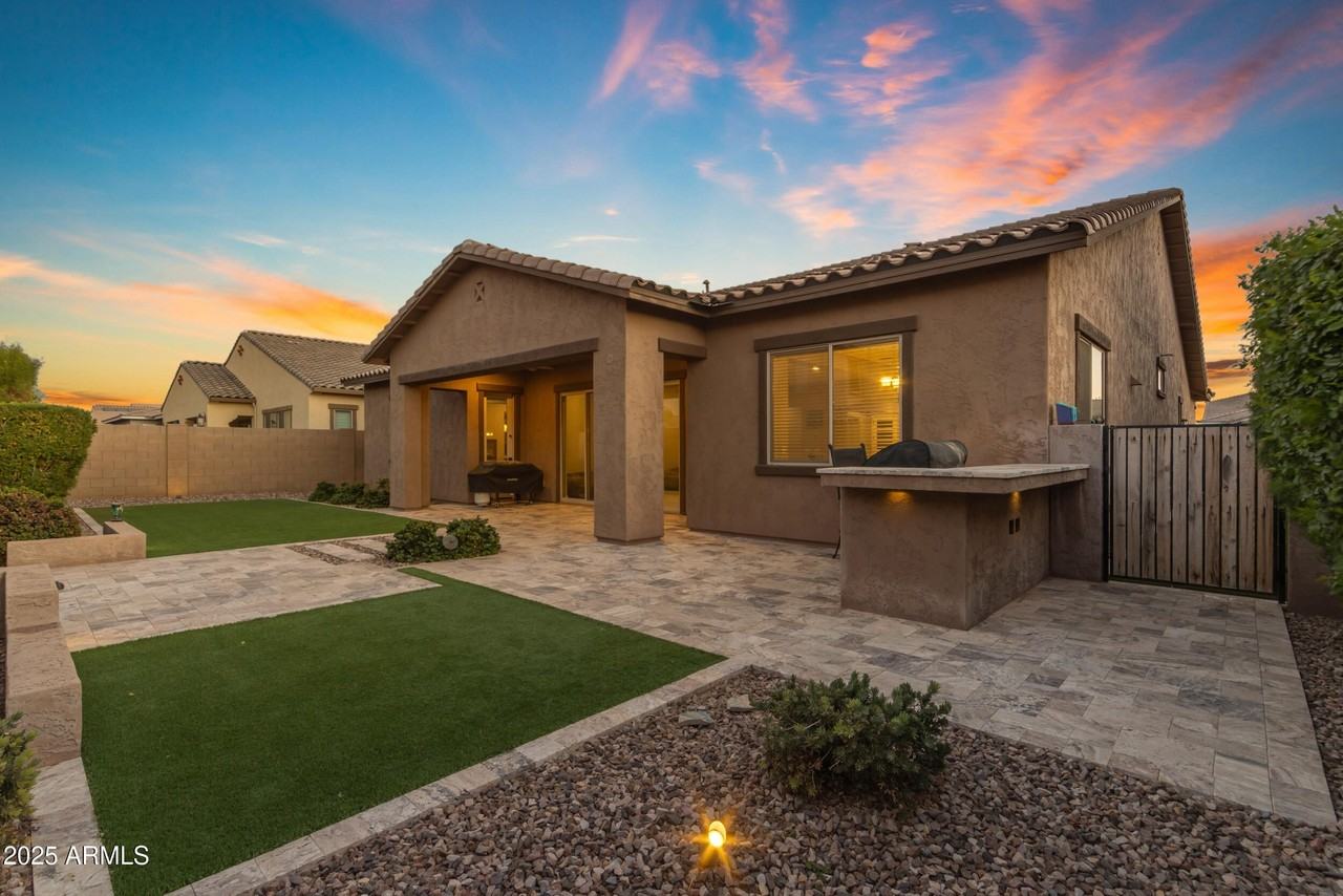 22910 East Sonoqui Boulevard - Photo 4 of 50