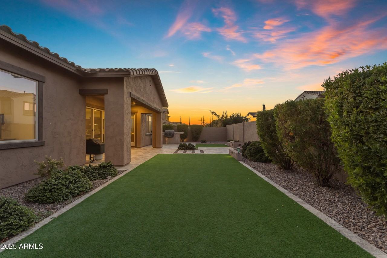 22910 East Sonoqui Boulevard - Photo 6 of 50