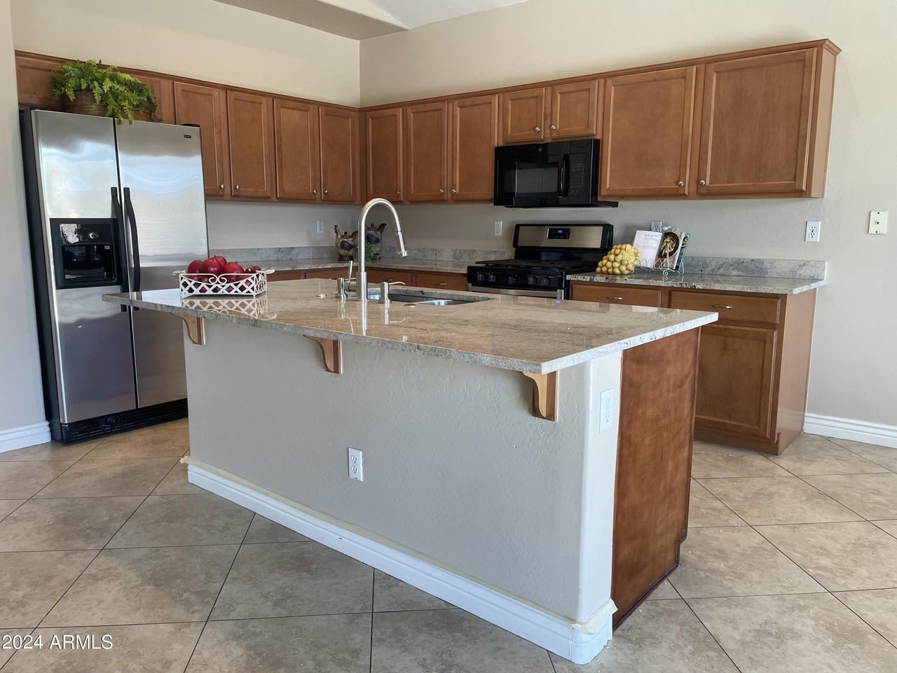 2181 East Iris Drive - Photo 6 of 32