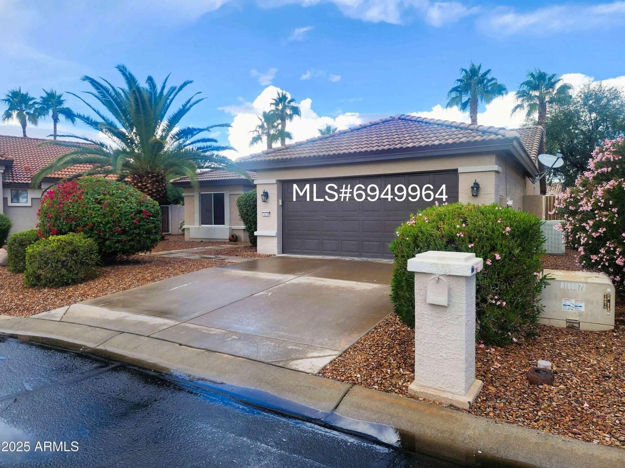 14750 W Avalon Dr - Photo 3 of 36