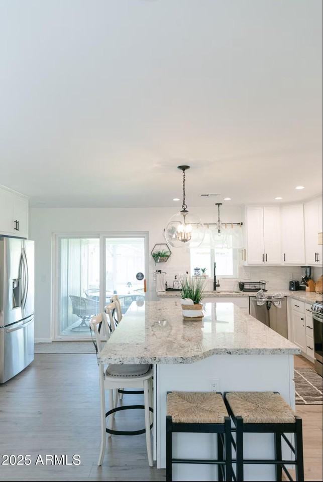 7715 E Avalon Dr - Photo 6 of 26