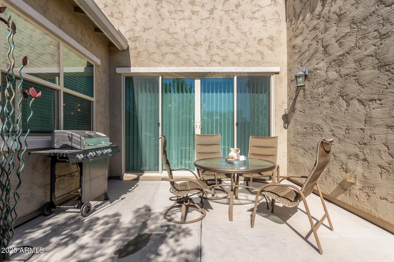 1914 N 140th Ave - Photo 6 of 42