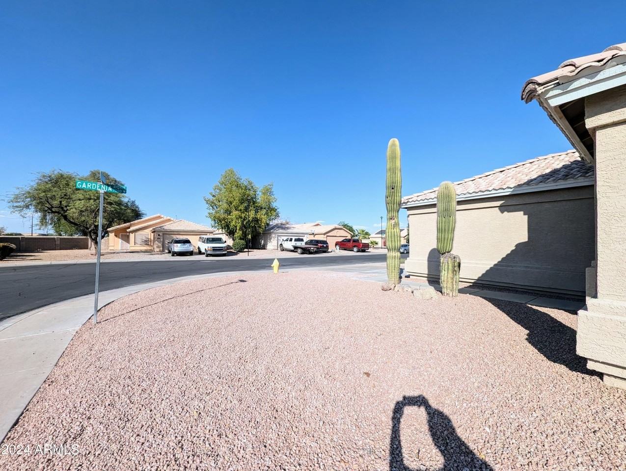 7059 West Gardenia Avenue - Photo 5 of 50