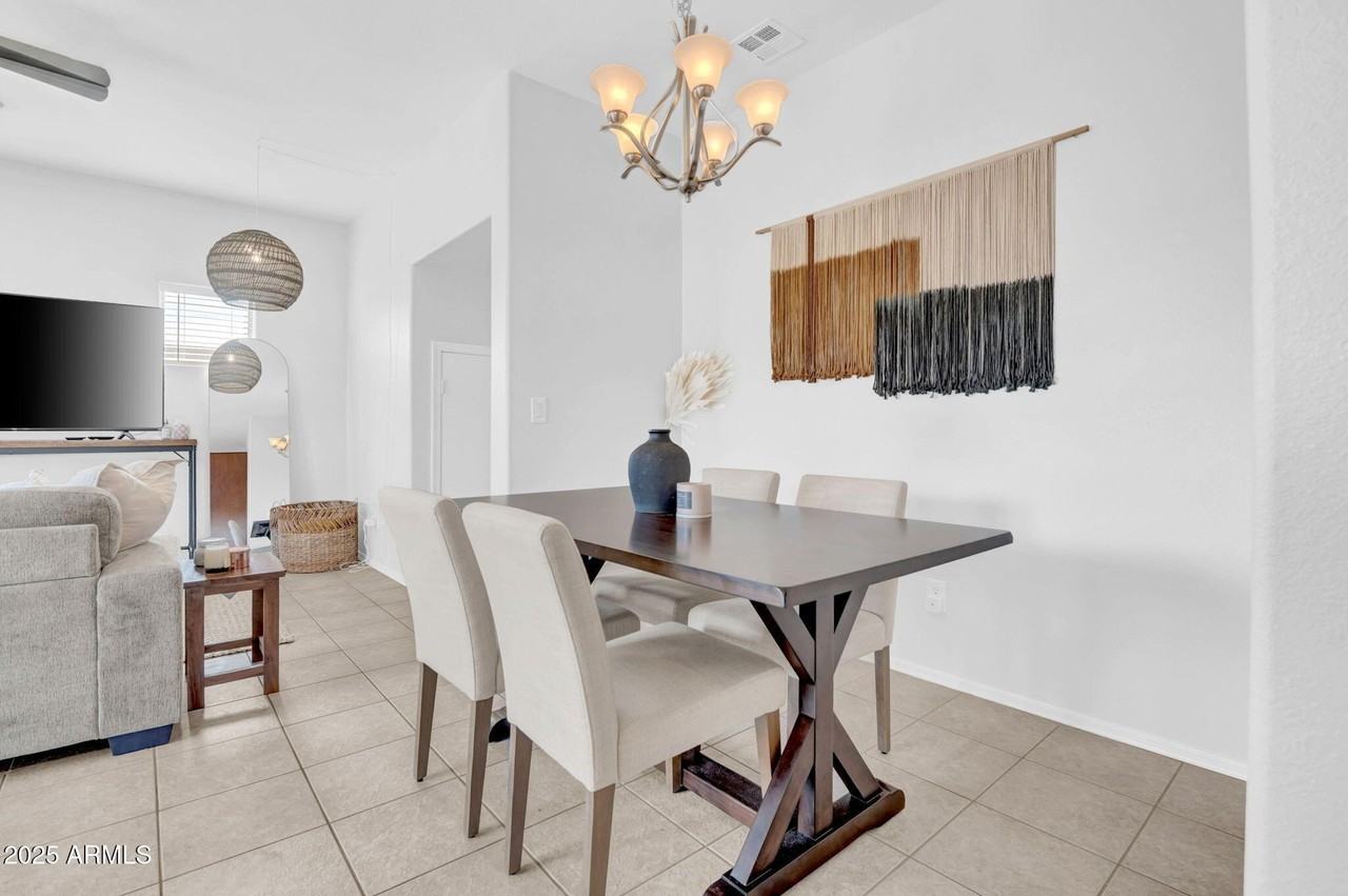 2929 North 37th Street #10 - Photo 5 of 15