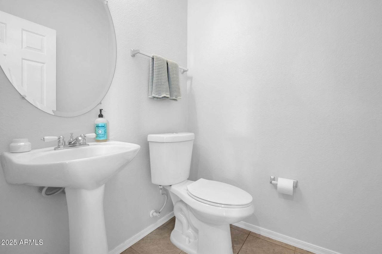 2929 North 37th Street #10 - Photo 6 of 15