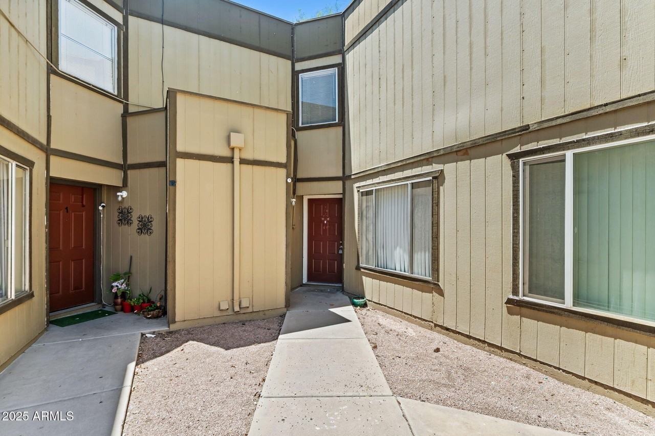 1742 E Pepper Cir Apt 2 #2 - Photo 2 of 26