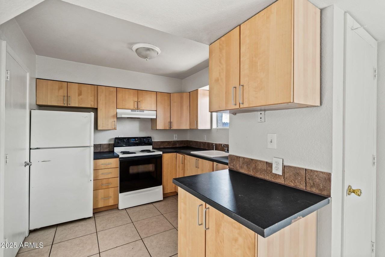 1742 E Pepper Cir Apt 2 #2 - Photo 7 of 26