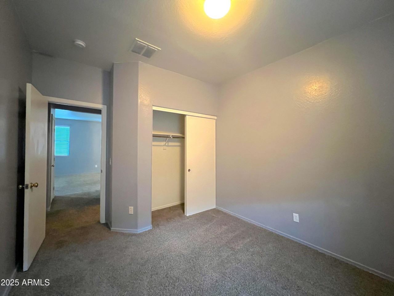 7332 West Glass Lane - Photo 5 of 9