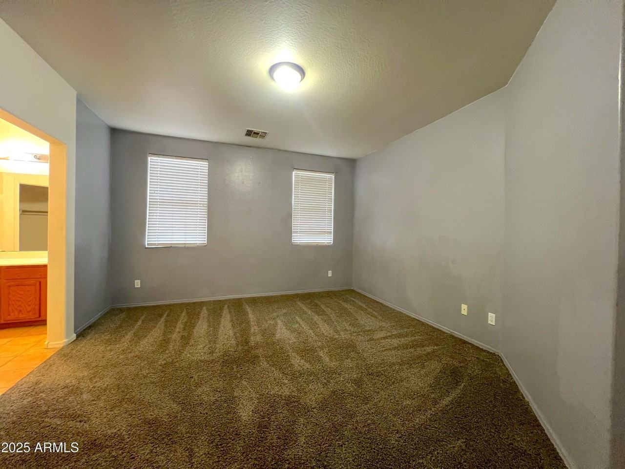 7332 West Glass Lane - Photo 7 of 9