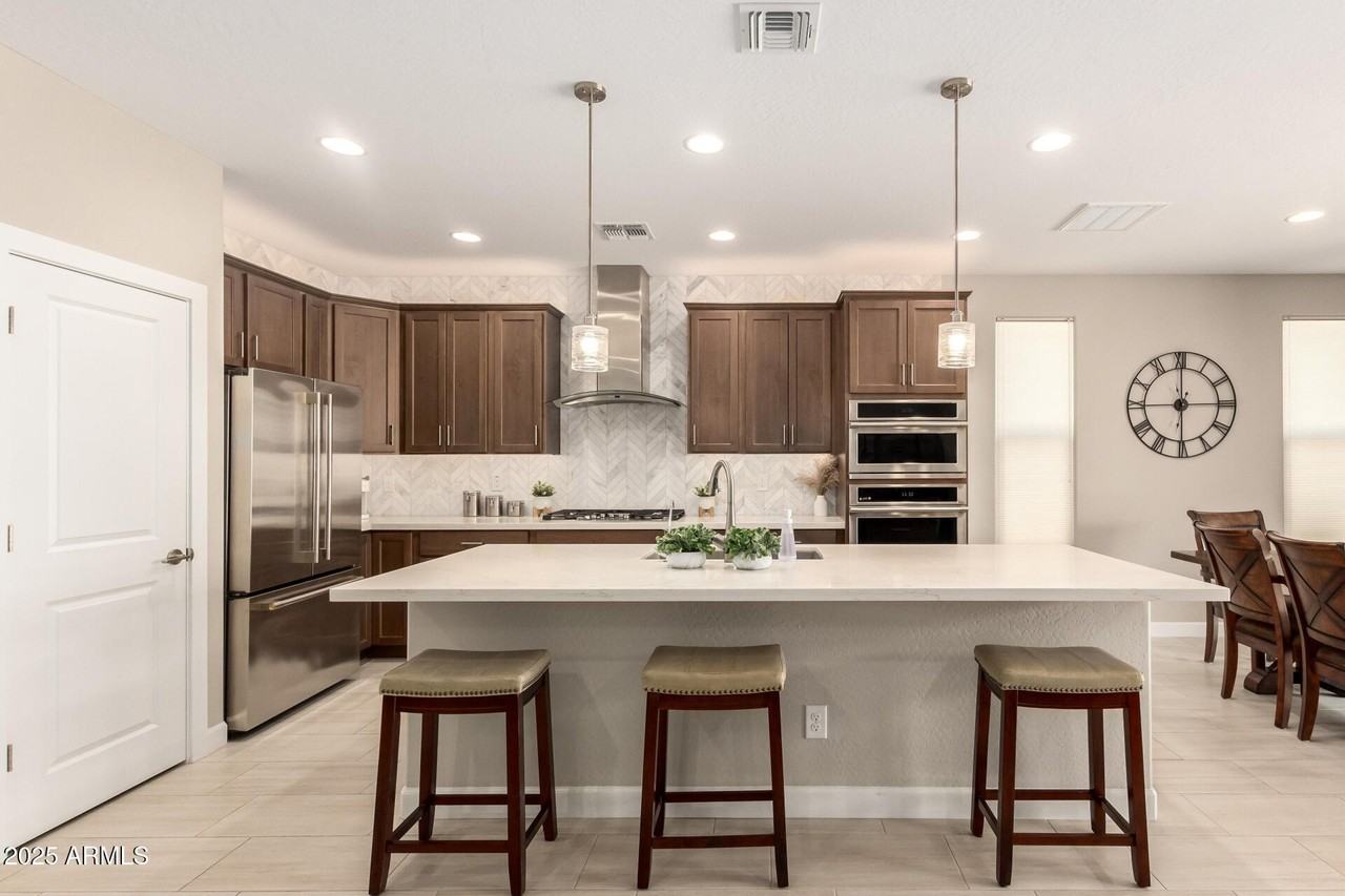 36037 N Copper Hollow Way - Photo 6 of 33