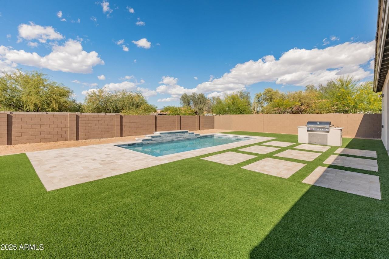 4236 E Whisper Rock Trl - Photo 7 of 50