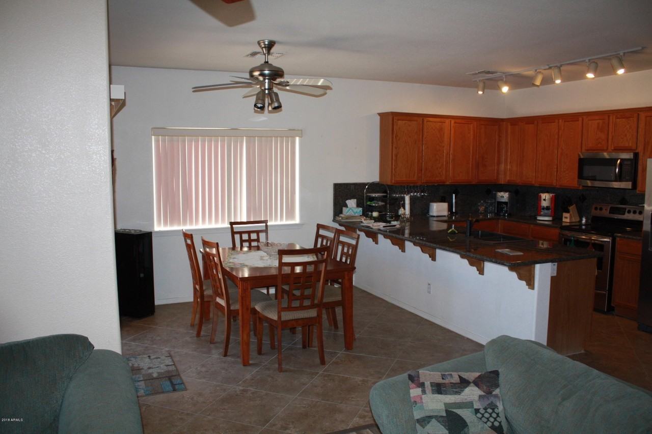 11816 W Windsor Ave - Photo 5 of 19