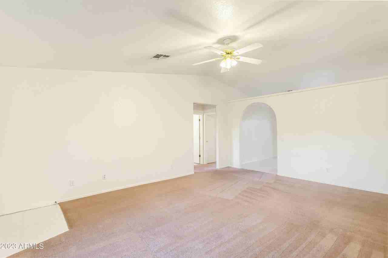 112 Buffalo Drive - Photo 6 of 28