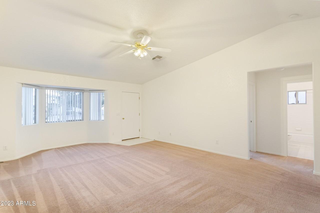 112 Buffalo Drive - Photo 7 of 28