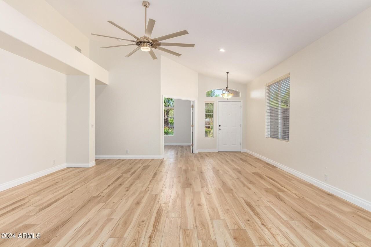 7251 East Lomita Avenue - Photo 7 of 28