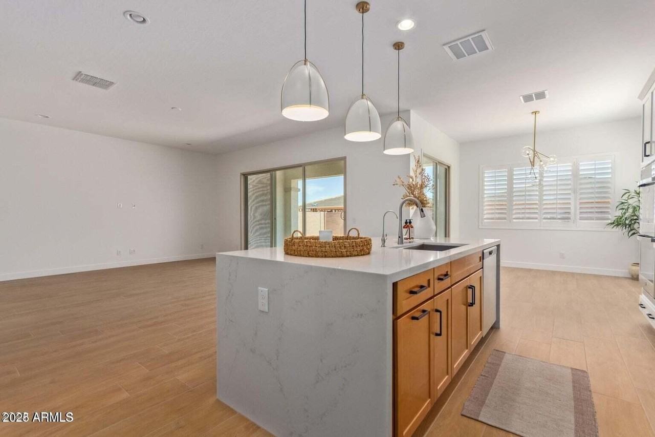 8543 W Palo Verde Dr - Photo 7 of 38