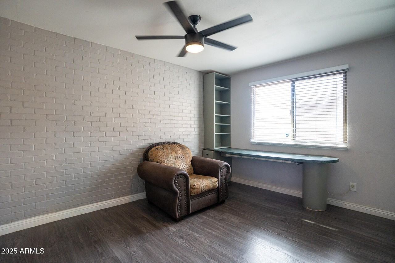 3844 West Lupine Avenue - Photo 5 of 33