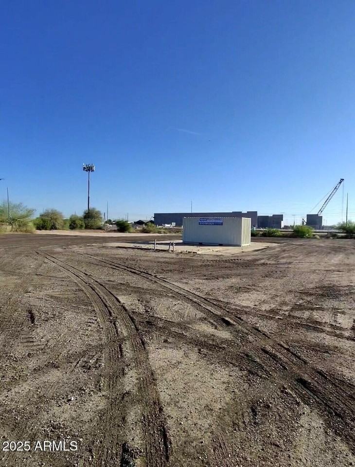 19051 S Arizona Ave - Photo 2 of 4