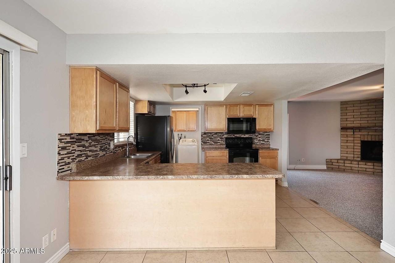 617 Calle Bolo Lane - Photo 6 of 40