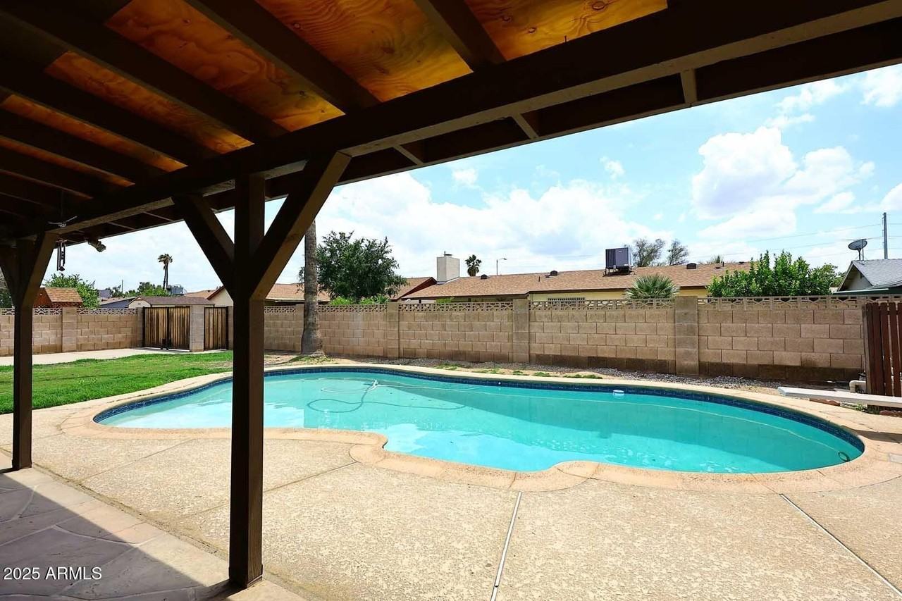 617 Calle Bolo Lane - Photo 7 of 40