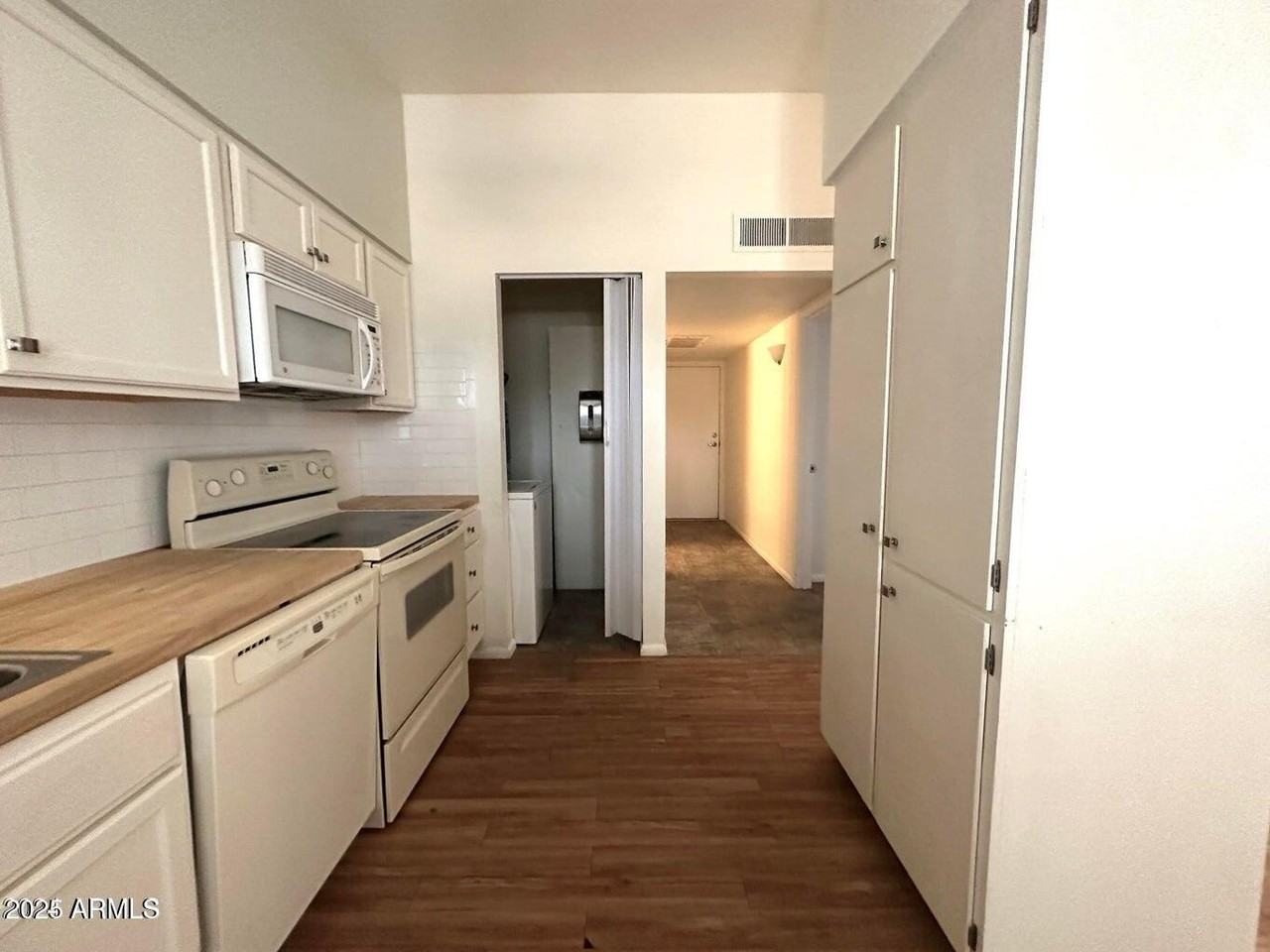 10362 W Oakmont Dr - Photo 7 of 32