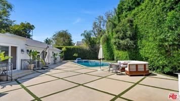 featured image of 9887 Carmelita Avenue