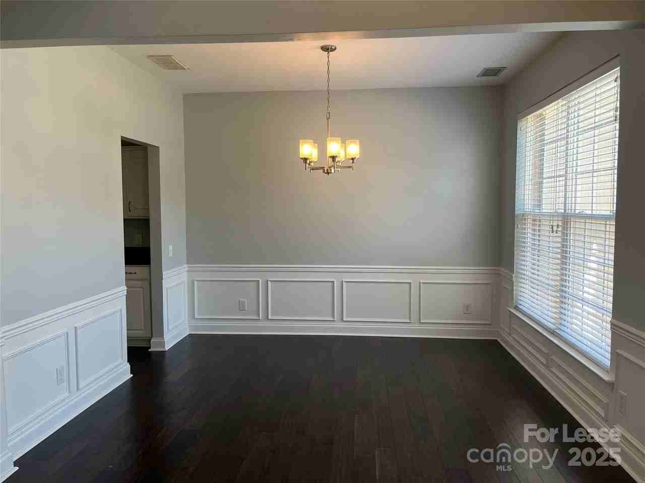 8601 Fieldcroft Dr - Photo 2 of 17