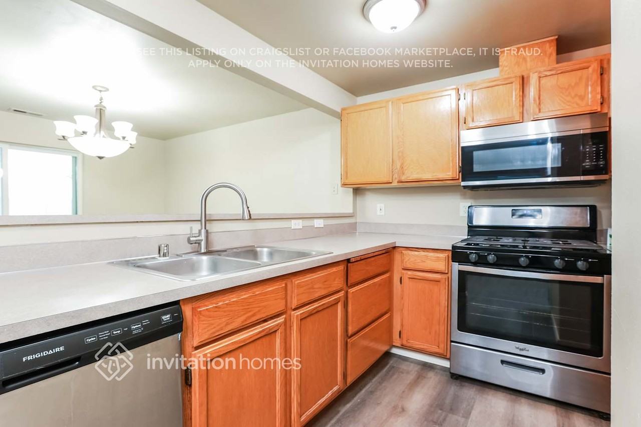 4323 151st Place Northeast - Photo 7 of 18