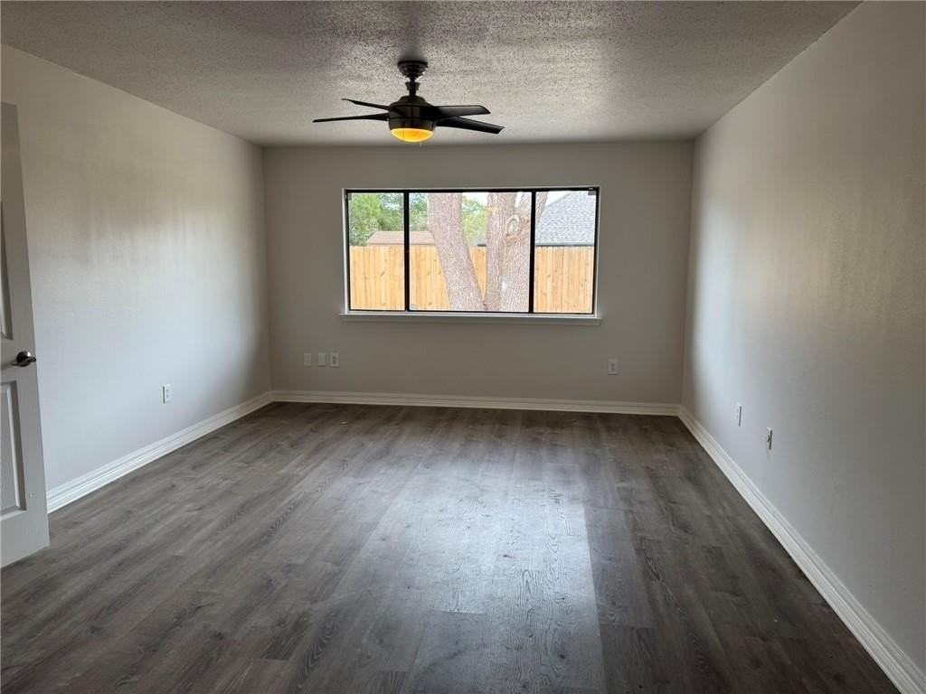 110 Lake Village Blvd - Photo 7 of 16