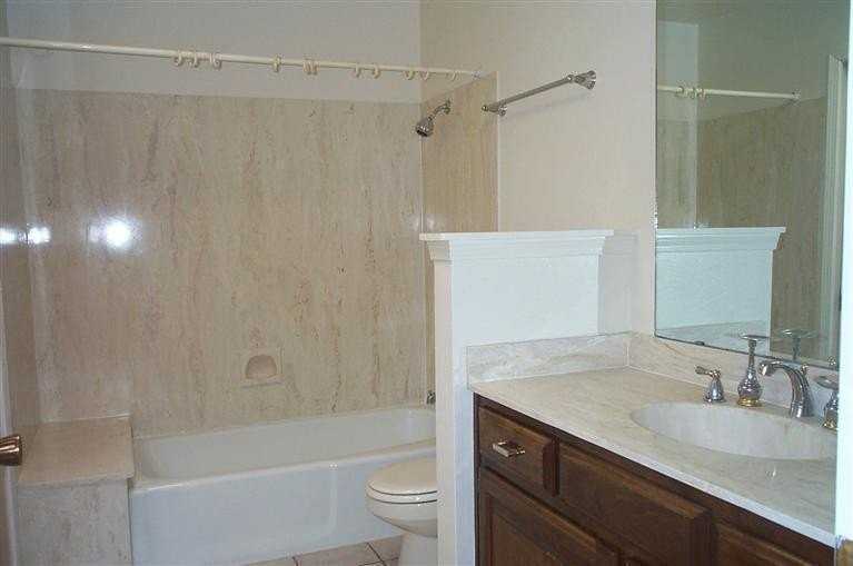 2820 Palo Verde Dr Ne Apt A #A - Photo 7 of 9