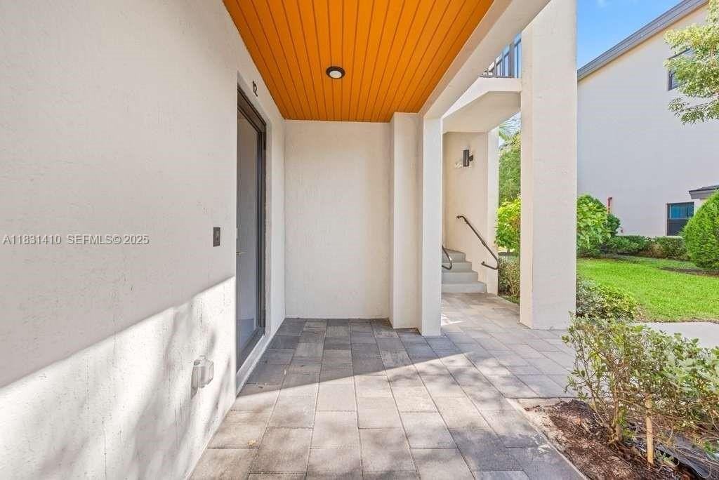 10419 Northwest 82nd Street #12 - Photo 6 of 31