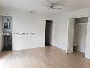 3689 Nw 14th St #B - Photo 5 of 17