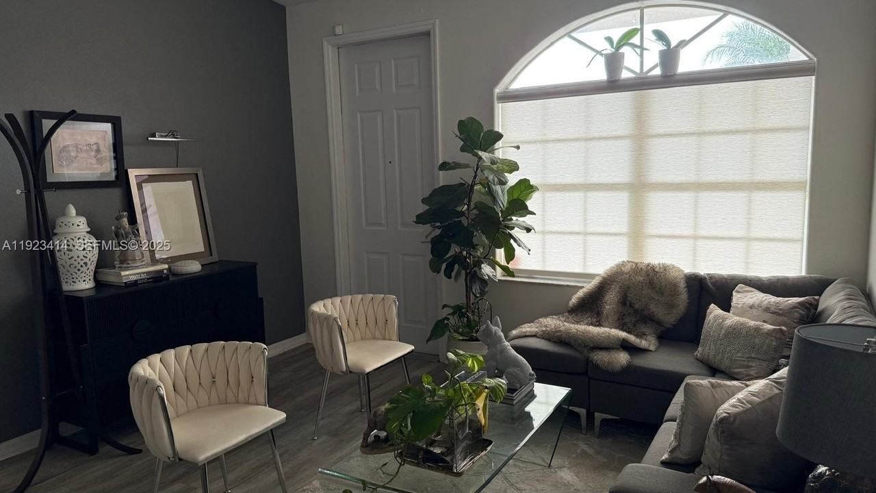 13839 Sw 152nd Ter - Photo 2 of 27