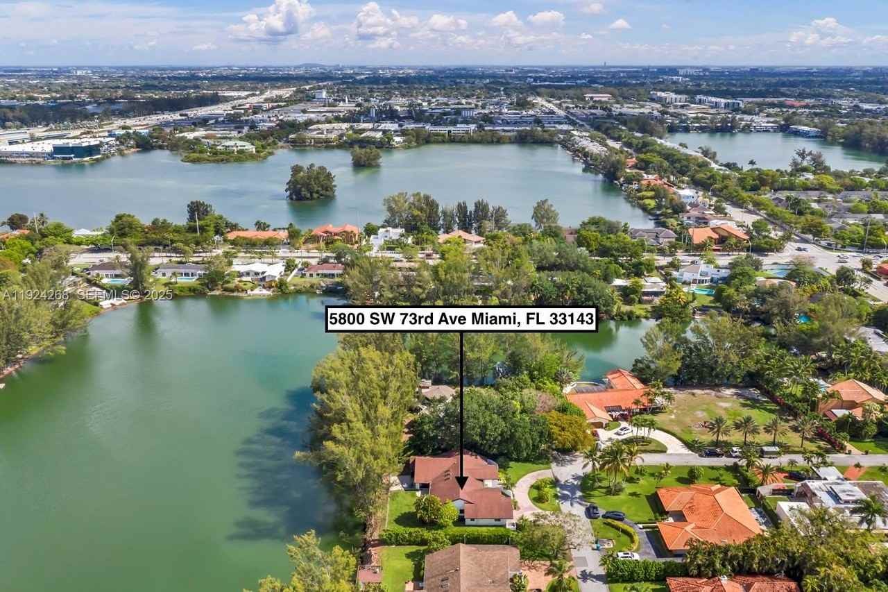 5800 Sw 73rd Ave - Photo 7 of 40