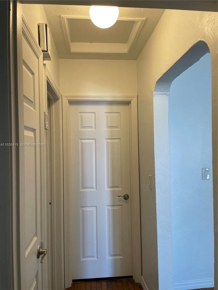 1644 Arthur St #1644 - Photo 4 of 20