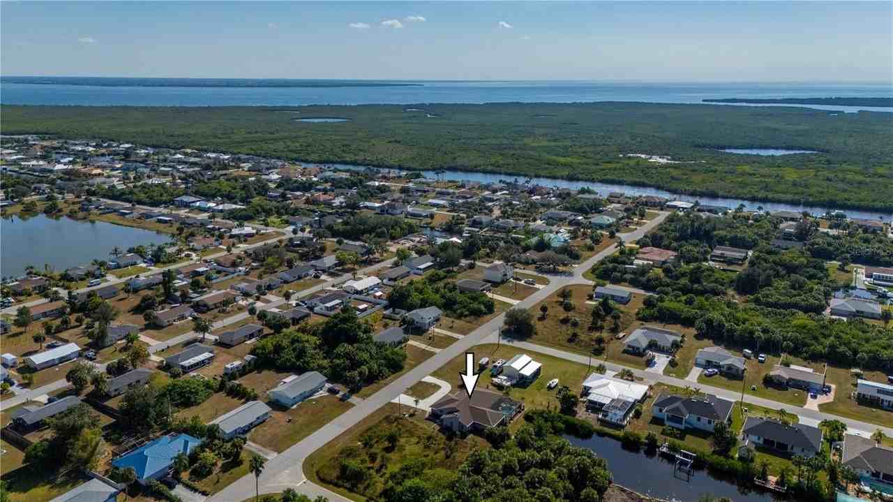 5087 Silver Bell Dr - Photo 5 of 37