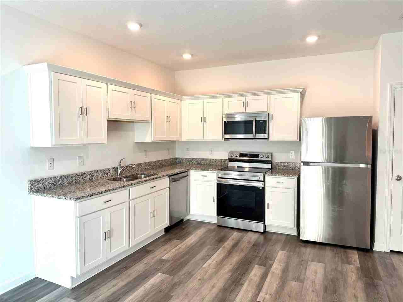 5956 Piney Shrub Pl - Photo 5 of 17