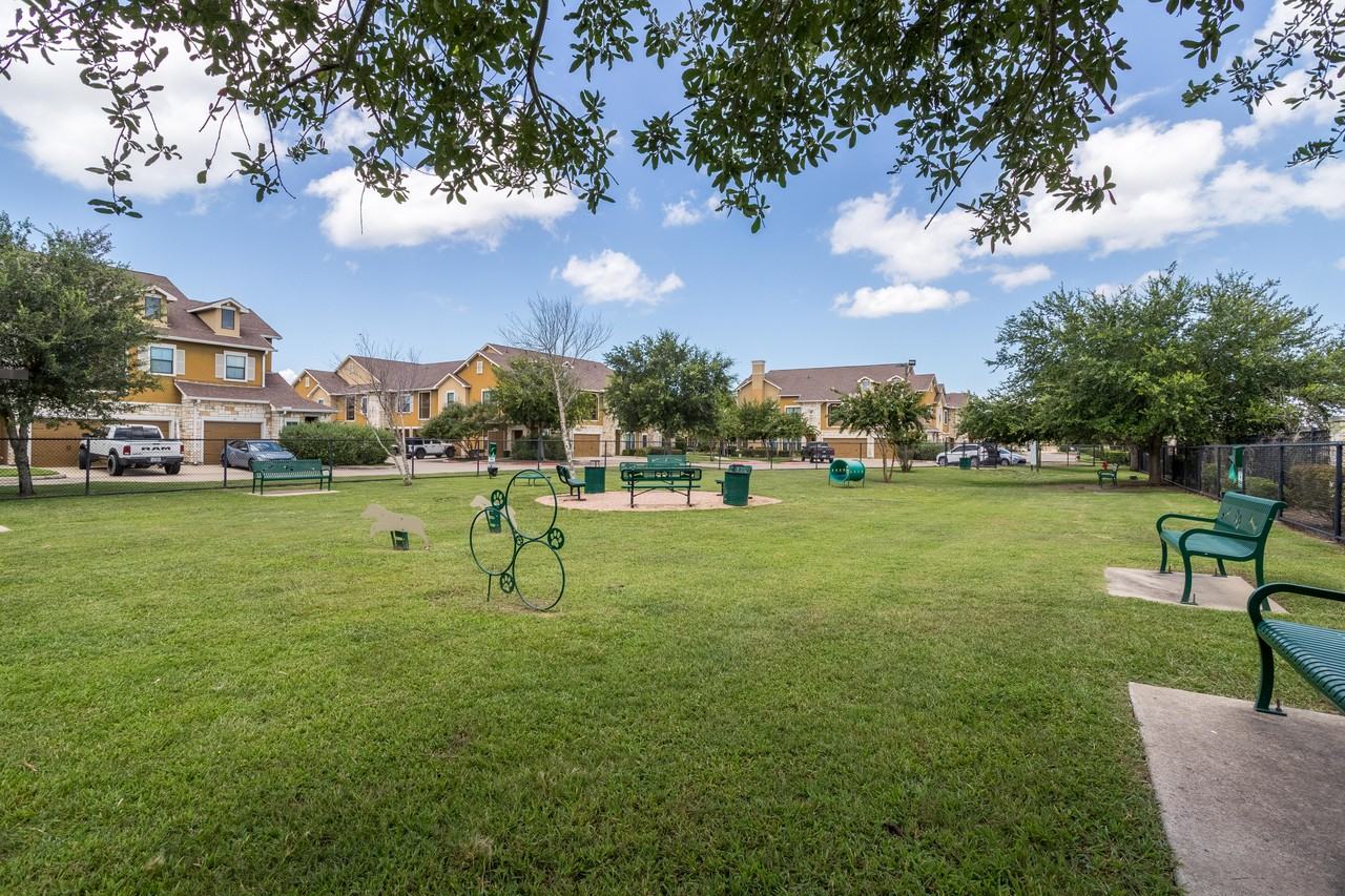 Avenues at Tuscan Lakes - Photo 6 of 50