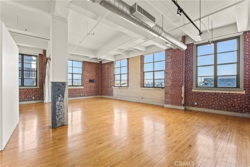 1850 Industrial Street - Photo 4 of 18