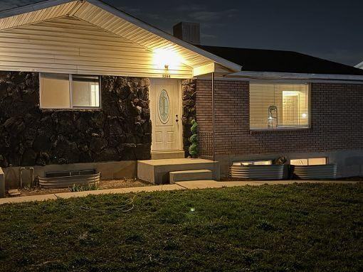 3264 West 4700 South - Photo 3 of 31