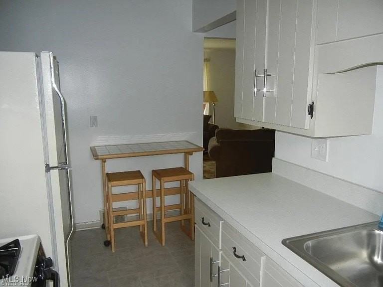 6228 Archwood Road - Photo 3 of 6